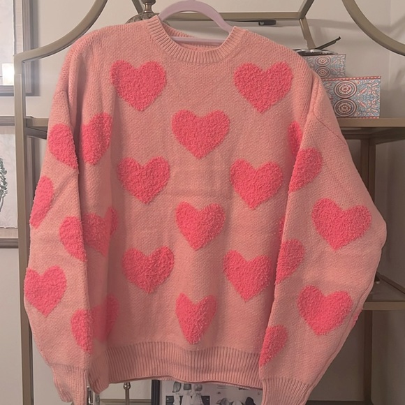 Pink heart long sleeve with pink hearts that are fuzzy and fun - Picture 4 of 5